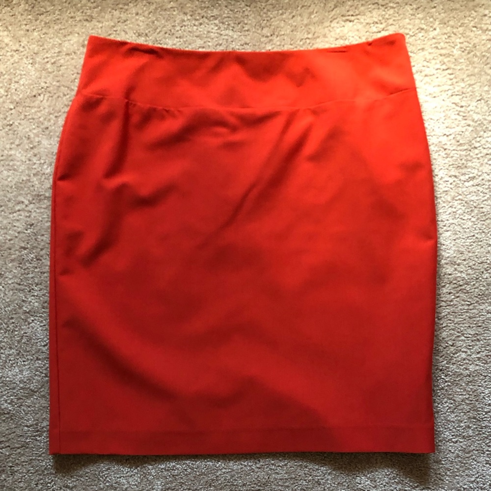 Ellen Tracy sz 14 skirt in orange.
